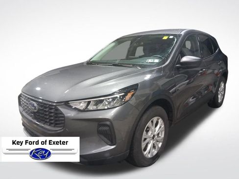 Used 2025 Ford Escape Active w/ Cold Weather Package image 5