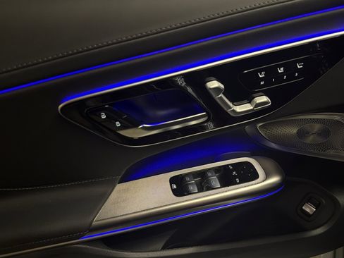 New 2027 Mercedes-Benz CLE 300 4MATIC Cabriolet image 11