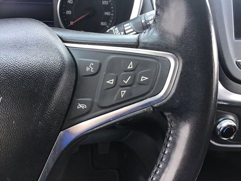 Used 2020 Chevrolet Equinox LT w/ Driver Convenience Package AWD/4WD image 21