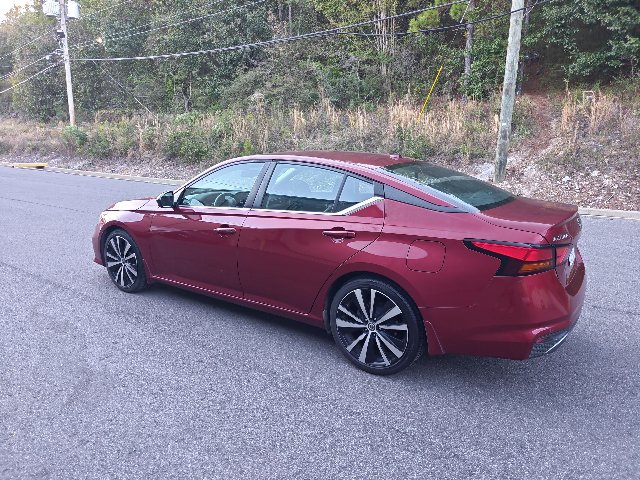 Used 2020 Nissan Altima 2.5 SR FWD image 4