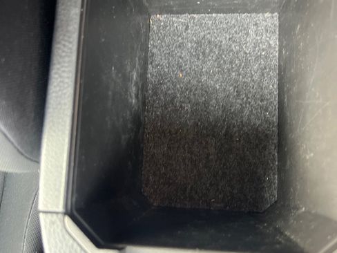 Used 2015 Toyota RAV4 LE AWD/4WD image 38