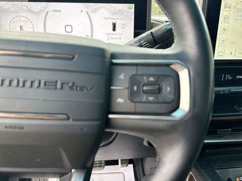 Used 2025 GMC Hummer EV 3X w/ LPO, Sport Package AWD/4WD image 18