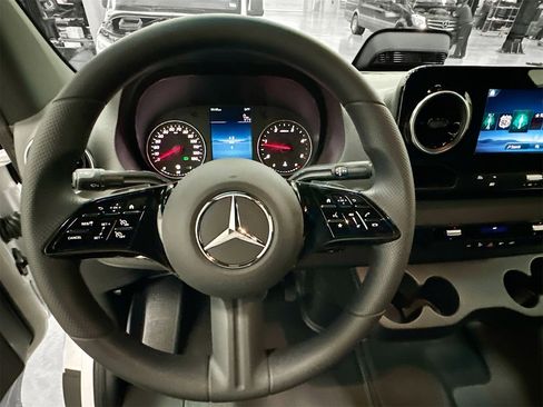 New 2025 Mercedes-Benz Sprinter 3500 image 12