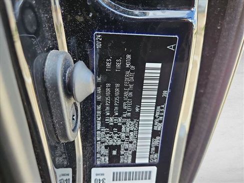 Used 2025 Toyota Sienna XLE Woodland Edition image 26