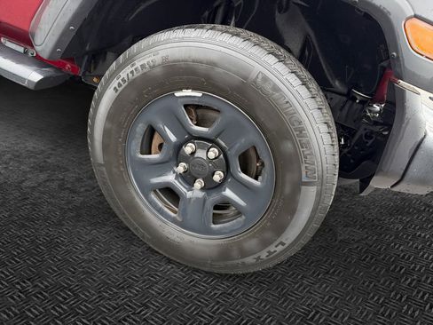 Used 2021 Jeep Wrangler Sport AWD/4WD image 11