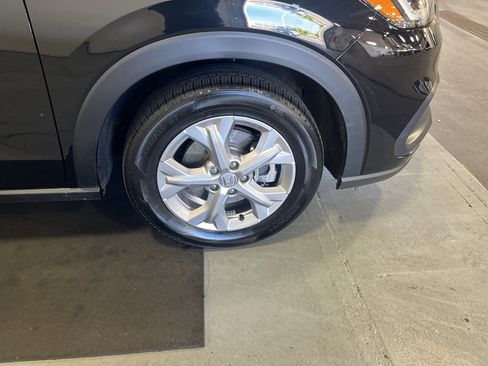 Used 2025 Honda HR-V LX image 10
