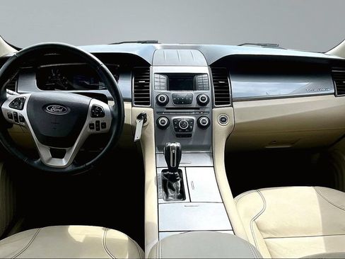 Used 2015 Ford Taurus SEL FWD image 16