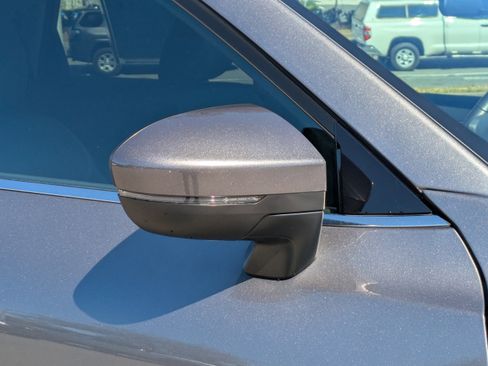 Certified 2025 Nissan Pathfinder SV image 12