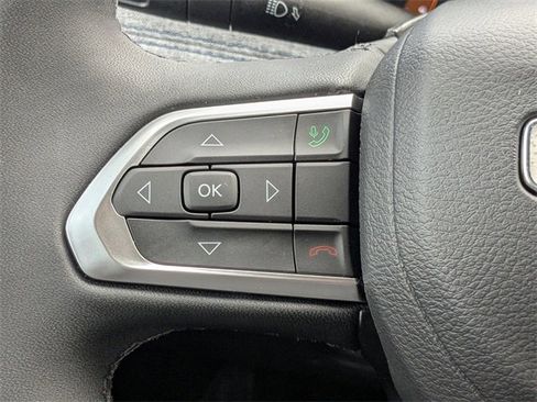 Certified 2025 Jeep Compass Latitude image 22