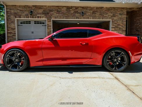 Used 2022 Chevrolet Camaro SS image 1