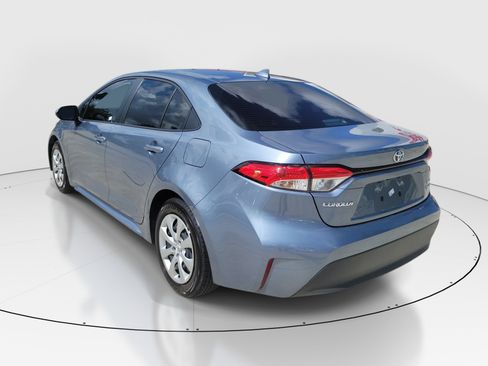 Used 2026 Toyota Corolla LE FWD image 5