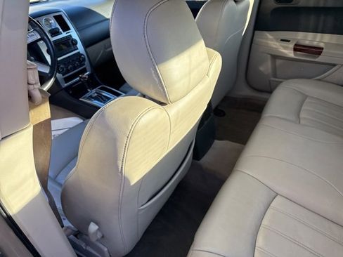Used 2006 Chrysler 300 C image 26