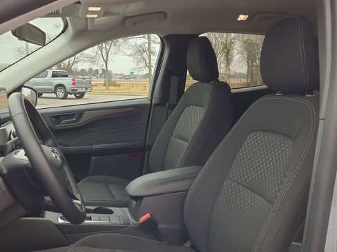 Certified 2024 Ford Escape Active w/ Cold Weather Package image 11