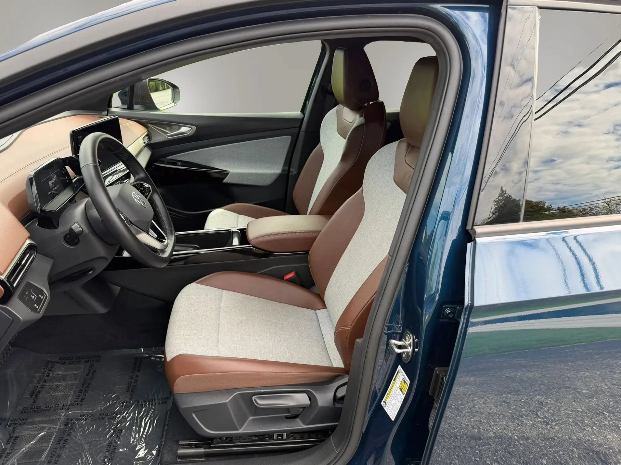 Used 2023 Volkswagen ID.4 Pro RWD image 2