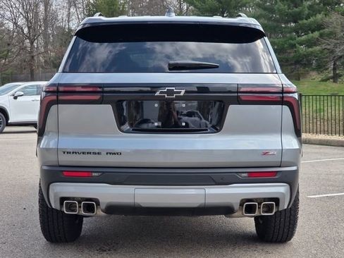 Used 2026 Chevrolet Traverse Z71 w/ LPO, Floor Liner Package AWD/4WD image 24