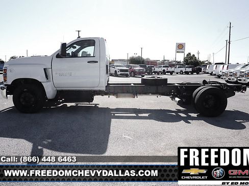 New 2023 Ford F150 LT image 4