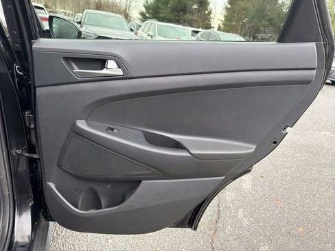 Used 2019 Hyundai Tucson Value image 12