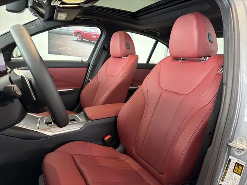 Used 2025 BMW 330i xDrive Sedan w/ M Sport Package image 40