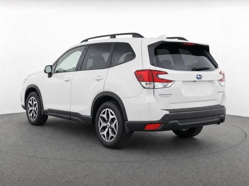 Used 2019 Subaru Forester Premium AWD/4WD image 3