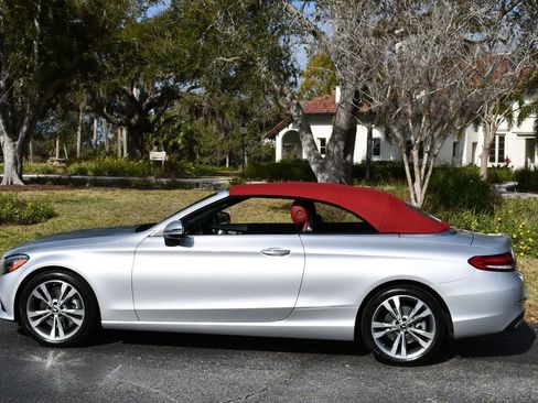 Used 2020 Mercedes-Benz C 300 4MATIC Cabriolet image 4