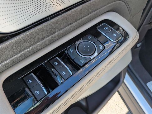 Certified 2022 Lincoln Aviator Reserve w/ Equipment Group 201A image 34