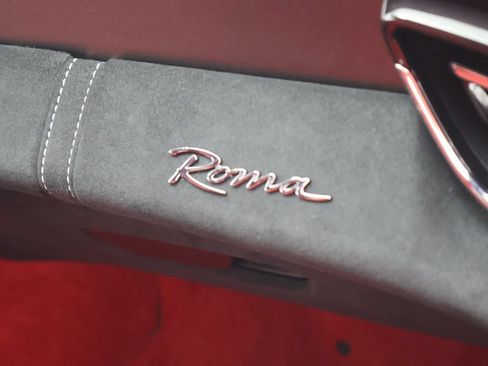 Used 2023 Ferrari Roma RWD image 19