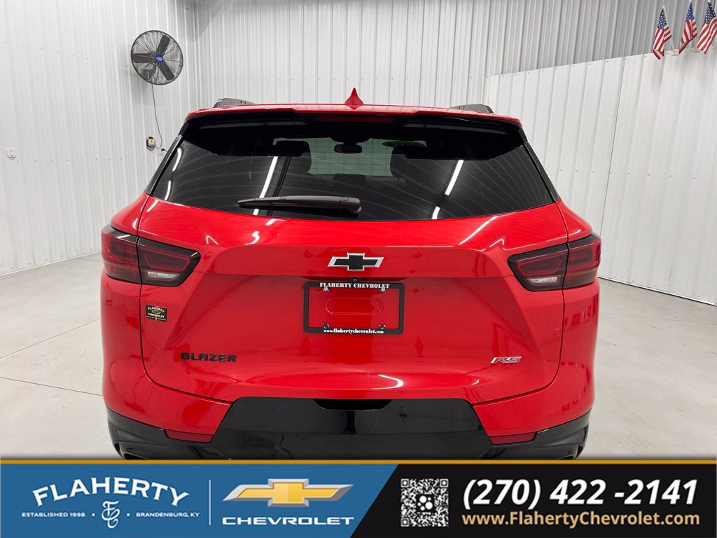 Used 2024 Chevrolet Blazer RS FWD image 4