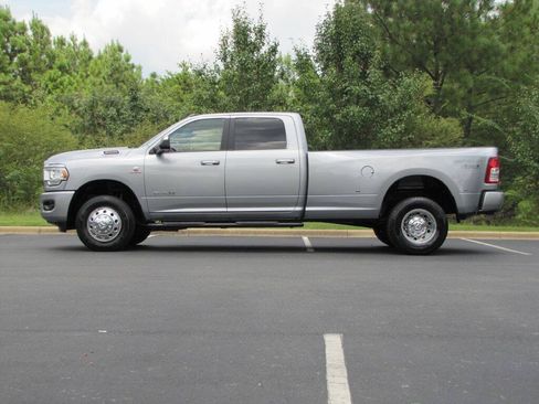 Used 2022 RAM 3500 Big Horn w/ Level 1 Equipment Group AWD/4WD image 5