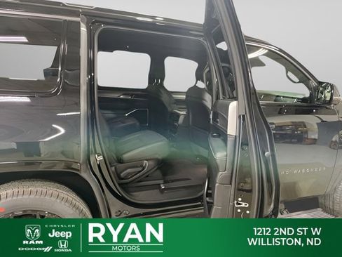 New 2026 Jeep Grand Wagoneer Limited AWD/4WD image 13