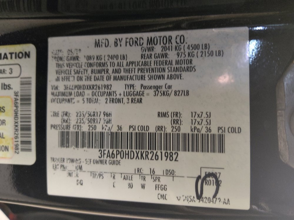 Used 2019 Ford Fusion SE FWD image 33
