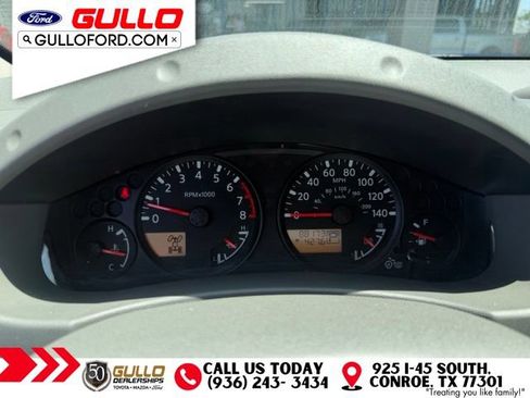 Used 2014 Nissan Frontier SV w/ SV Value Truck Package AWD/4WD image 8