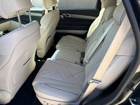 Used 2025 Genesis GV80 3.5T Prestige AWD/4WD image 9