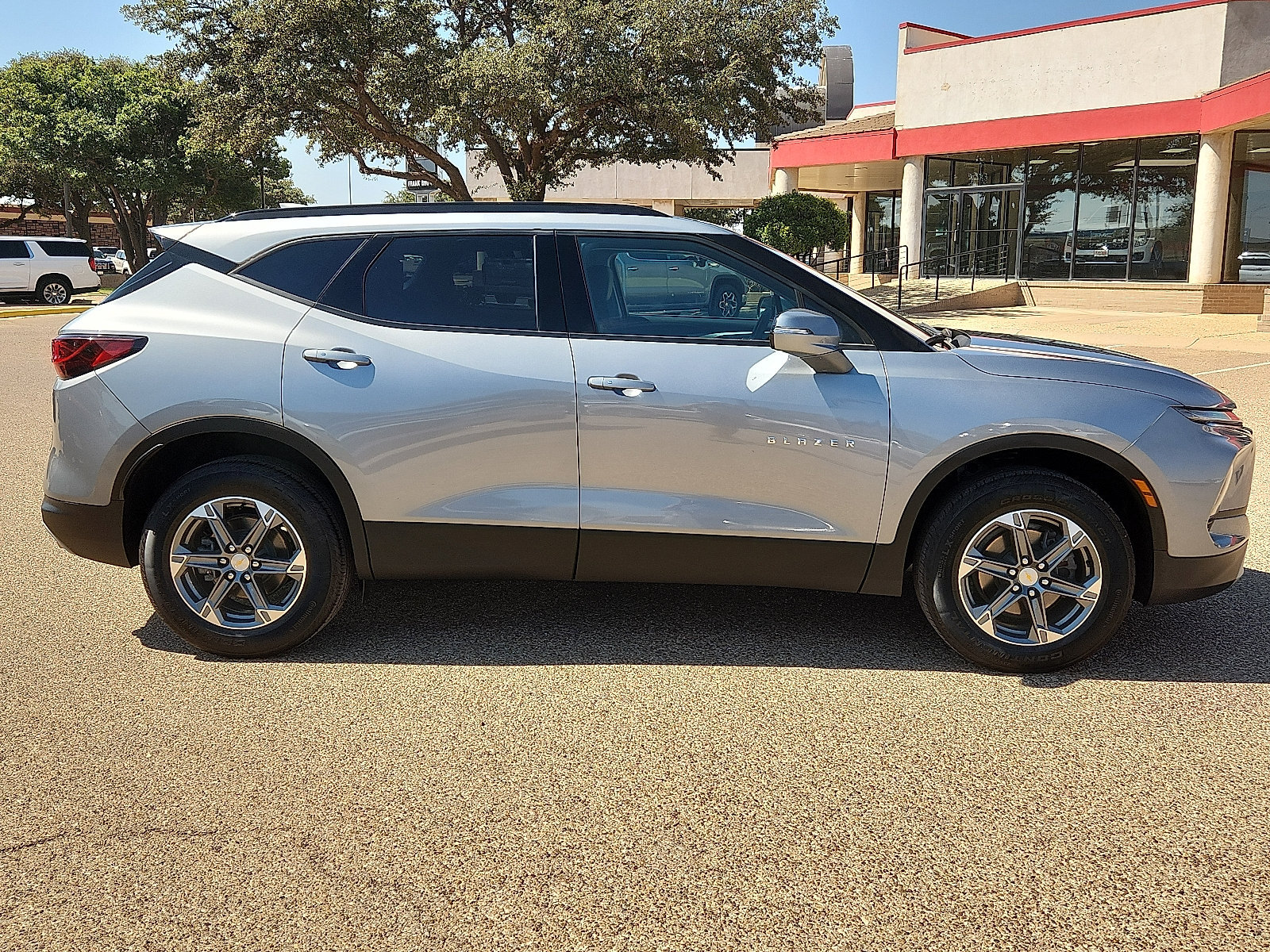 Used 2024 Chevrolet Blazer LT w/ LPO, Floor Liner Package FWD image 5