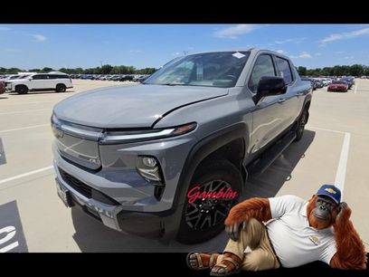 Used 2025 Chevrolet Silverado EV LT