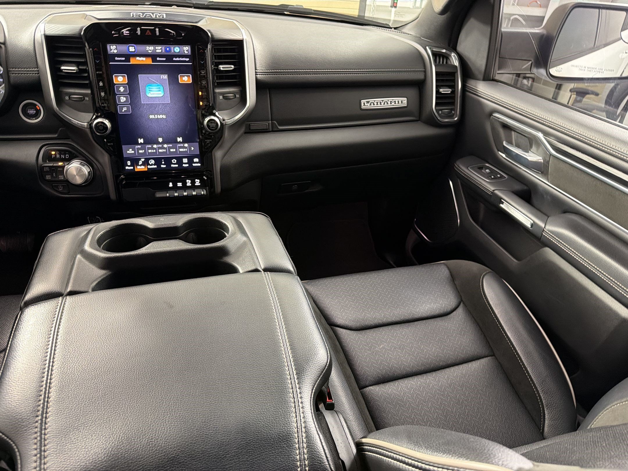 Used 2024 RAM 1500 Laramie AWD/4WD image 29