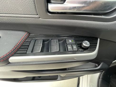 Used 2025 Toyota Sienna XSE image 13