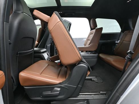 Used 2023 Lincoln Aviator Reserve w/ Equipment Group 201A image 47