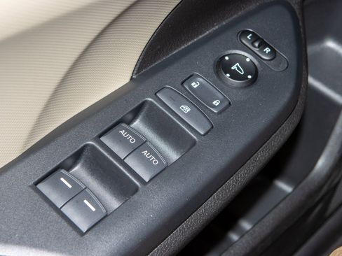 Used 2018 Honda Civic Sport image 25