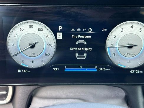 Used 2024 Hyundai Elantra SEL image 20