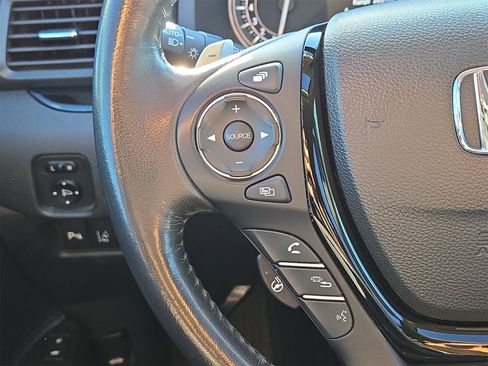 Used 2018 Honda Pilot Elite image 21