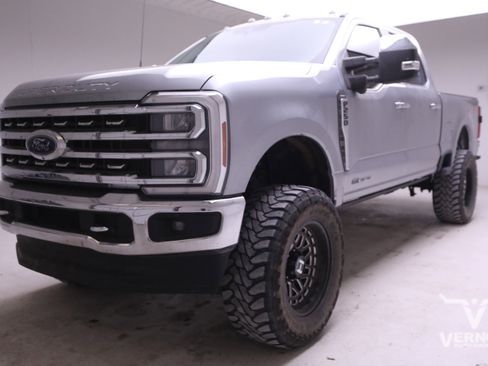 Used 2023 Ford F250 Lariat w/ Chrome Package image 1