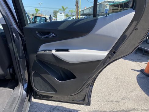 Used 2022 Chevrolet Equinox LS w/ LPO, Chrome Package FWD image 19