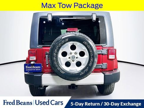 Used 2013 Jeep Wrangler Unlimited Sahara w/ Dual Top Group AWD/4WD image 8