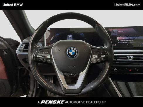 Used 2023 BMW i4 eDrive35 w/ Premium Package RWD image 6