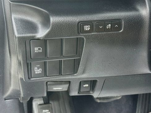 Used 2017 Lexus IS 300 F Sport AWD/4WD image 11