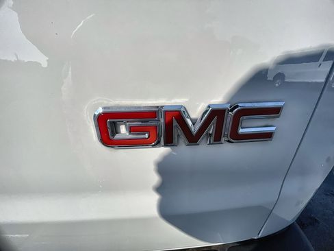 Used 2024 GMC Savana 2500 w/ Driver Convenience Package image 27