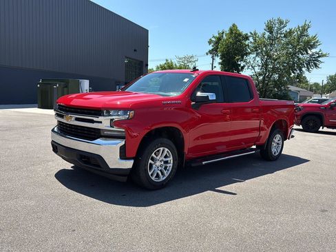 Used 2022 Chevrolet Silverado 1500 LT AWD/4WD image 7
