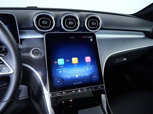 Used 2025 Mercedes-Benz C 300 4MATIC Sedan image 20