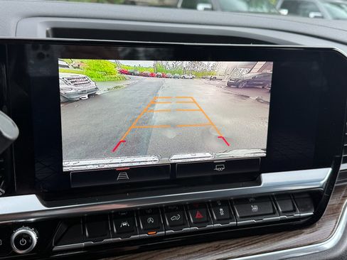 Used 2024 GMC Sierra 1500 Elevation image 33