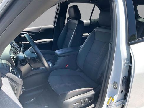 Used 2024 Chevrolet Equinox RS FWD image 27
